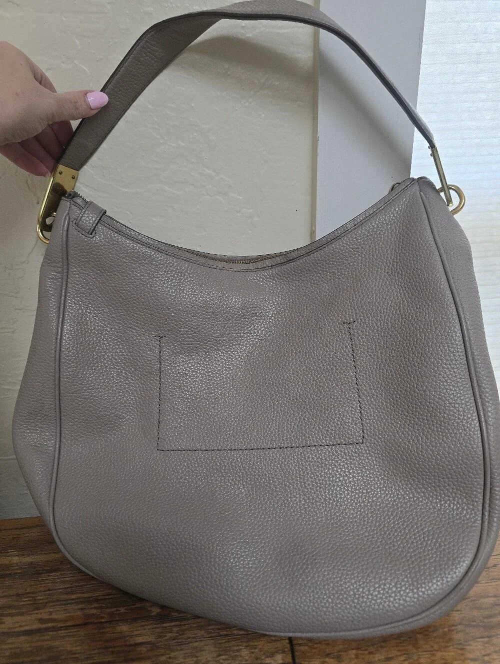 Marc Jacobs Pebbled Leather Hobo Shoulder Bag in Taupe